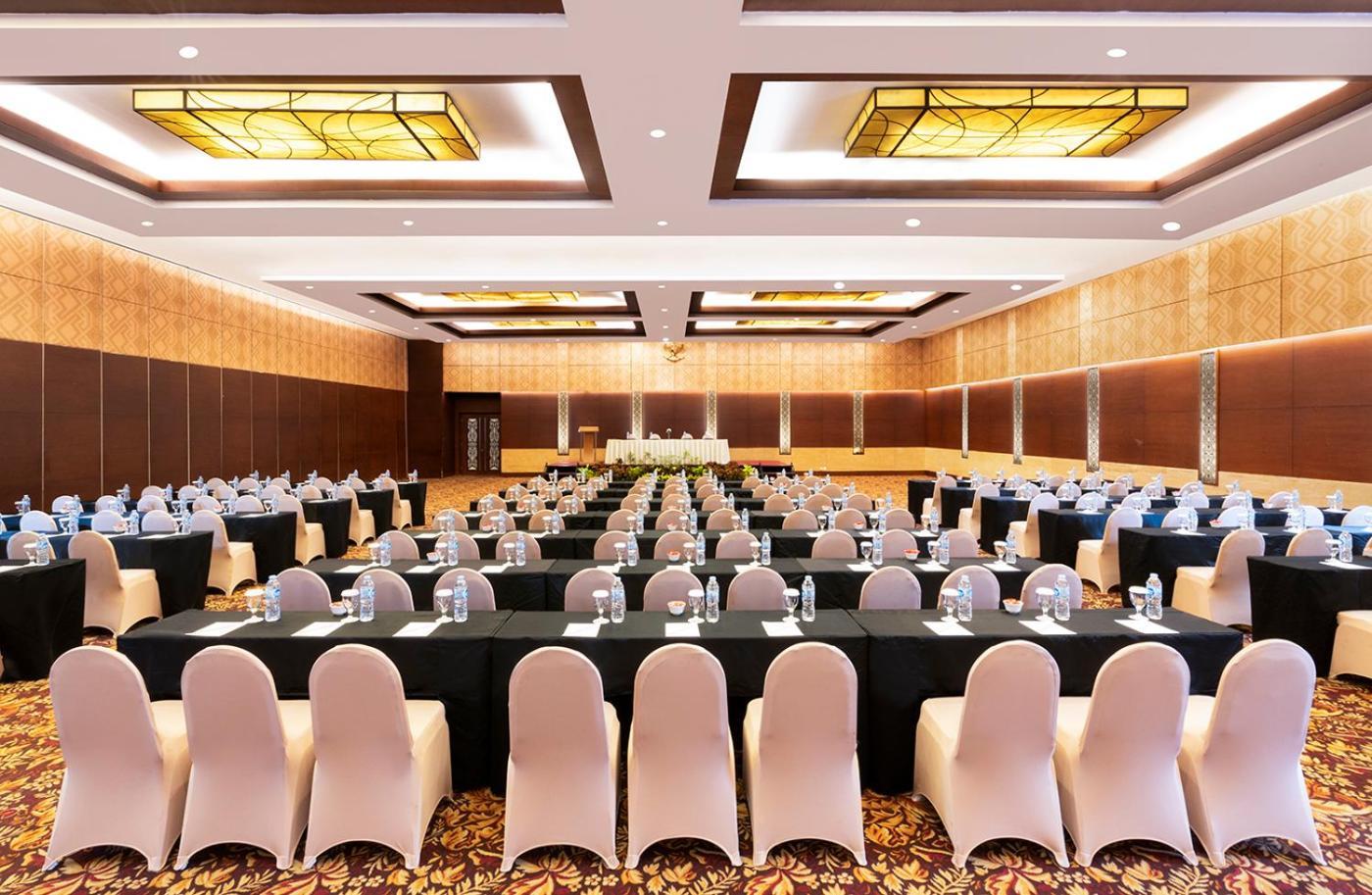 สวิส เบลโฮเต็ล ดานุม ปาลังกา รายา Hotel ปาลังการายา ภายนอก รูปภาพ