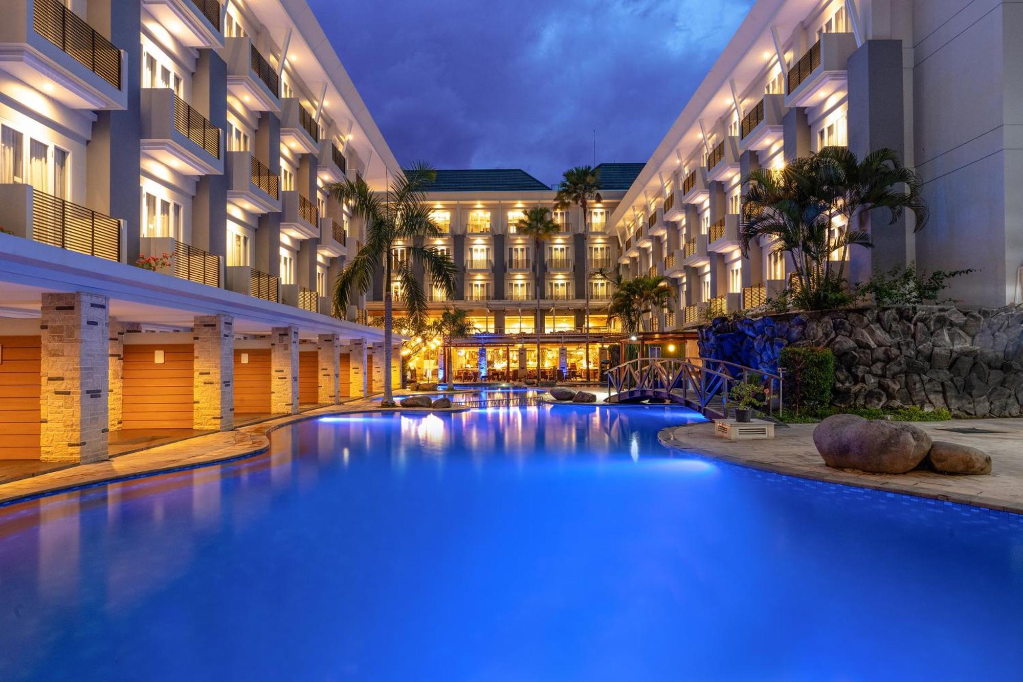 สวิส เบลโฮเต็ล ดานุม ปาลังกา รายา Hotel ปาลังการายา ภายนอก รูปภาพ